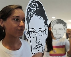 Öğrenciler Snowden'ı Rektör Seçti!