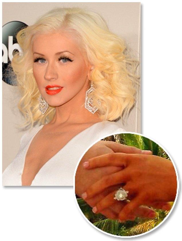 Christina Aguilera Nişanlandı