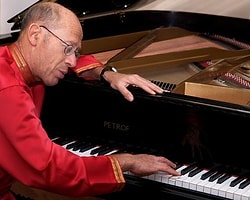 Ünlü Piyanist David Helfgott İstanbul'a Geliyor!