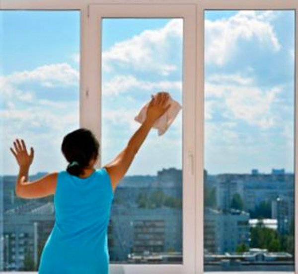 18. Evi gösteren camıdır denilerek kirlenmesine izin verilmeyen camlar