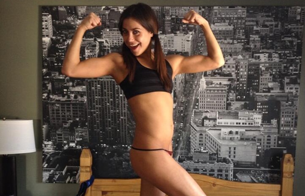 23. Doğumgününe 23 Erkekle Girecek