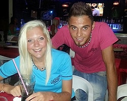 İngiltere'den Barmen Emre İçin Kaçtı
