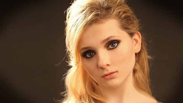 Abigail Breslin-Enders Game