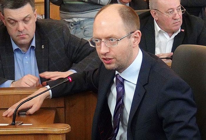 Ukrayna'da Başbakan Yatsenyuk Oldu