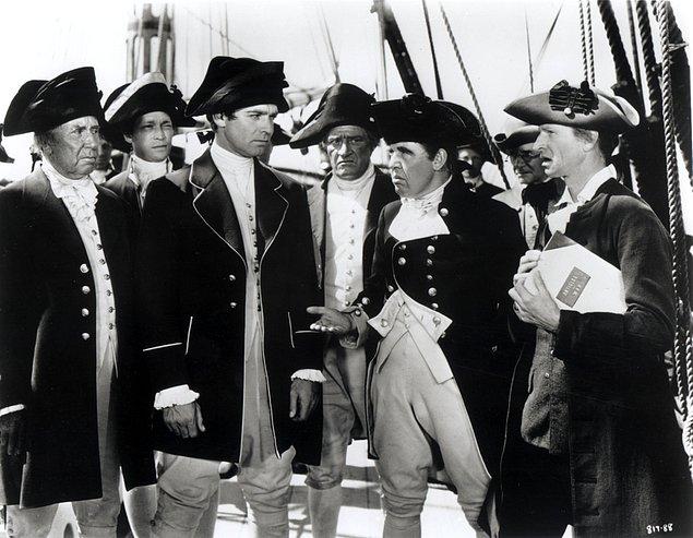 51. Mutiny on the Bounty (1935) - 7.9 Puan
