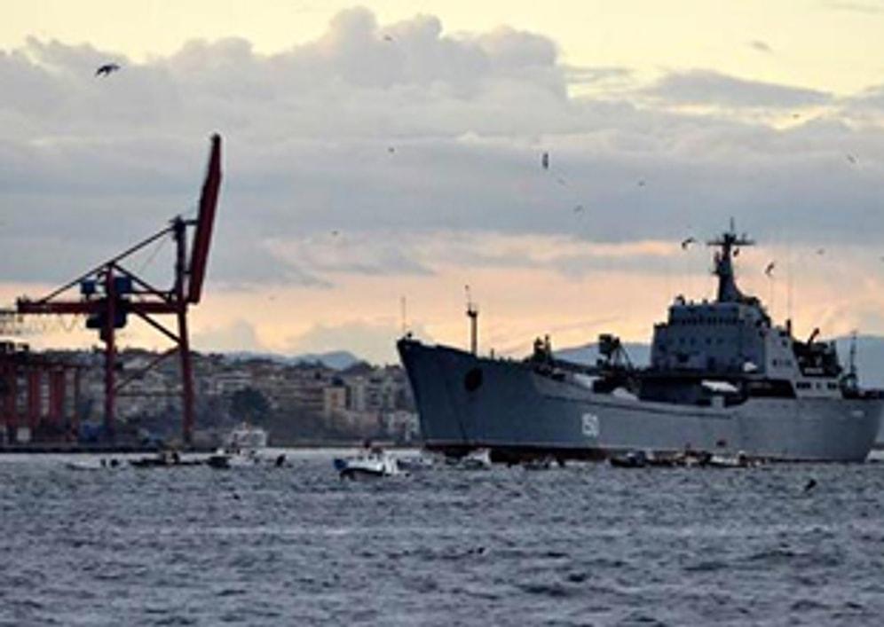 Rus Savaş Gemileri İstanbul'dan Geçti