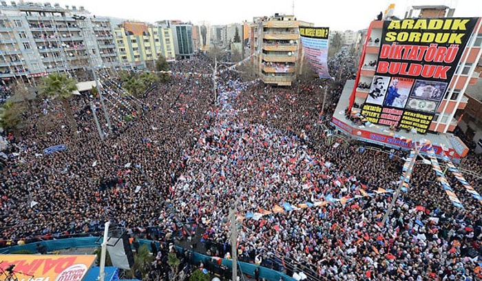 AKP Miting Fotoğrafları Montaj mı?