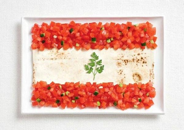 Lübnan; lavaş ekmeği, domates ve maydanoz.