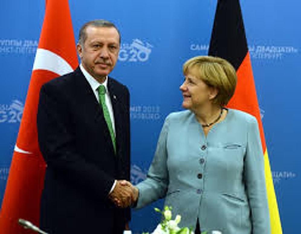 Erdoğan ile Merkel Ukrayna'yı Görüştü