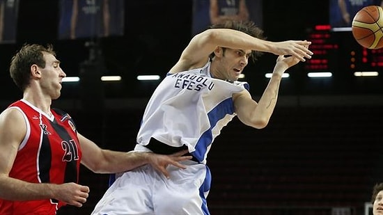 Anadolu Efes TED'i Farklı Geçti