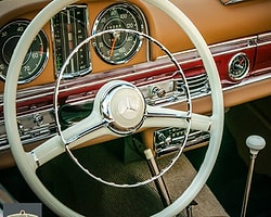 Mercedes-Benz Klasik Araba Galerisi