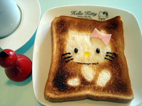 7. Hello Kitty, Olmazsa Olmaz..