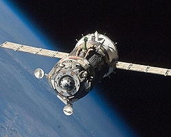 Soyuz Dünya'ya Geri Döndü