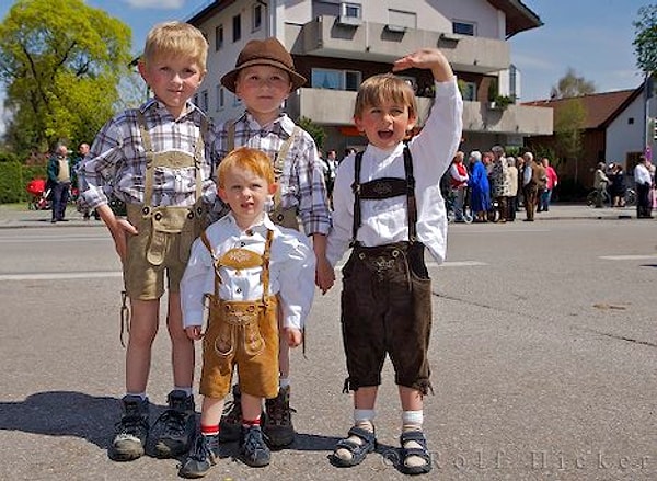 1400'lü yıllarda bu Alman doğum günlerinin ismi "Kinder Fest" idi.