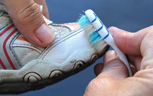 3. Ayakkabılarınızı temizleyebilirsiniz.