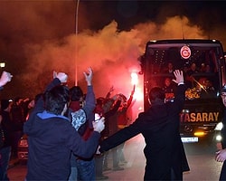 G.Saray'a Coşkulu Karşılama