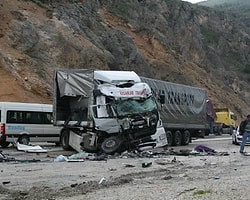 Başkentte Trafik Kazası: 3 Ölü