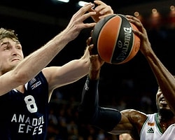Efes Evinde Yıkıldı!