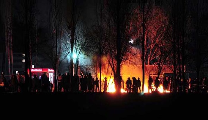 Van YYÜ’de Taciz Protestosu: 25 Gözaltı