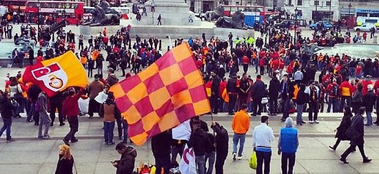 Galatasaraylı Taraftarlardan Londra Çıkarması!