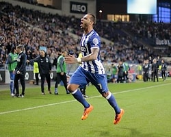 Orman'dan Quaresma'ya Para Göndermesi