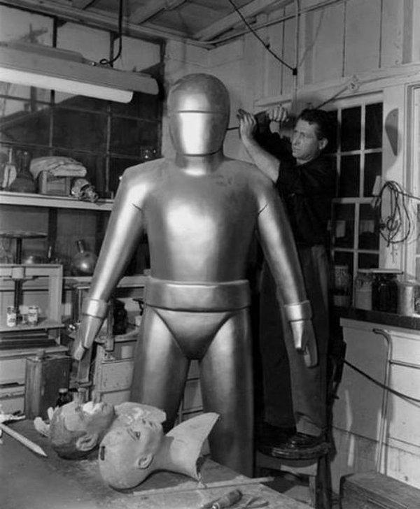 5. The Day the Earth Stood Still (1951)