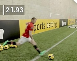 Rooney Takım Arkadaşlarıyla Yarışa Girdi!