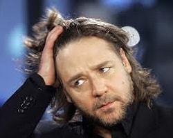 Russell Crowe'dan 'Twitter Yasağıyla' İlgili İlginç Örnek!