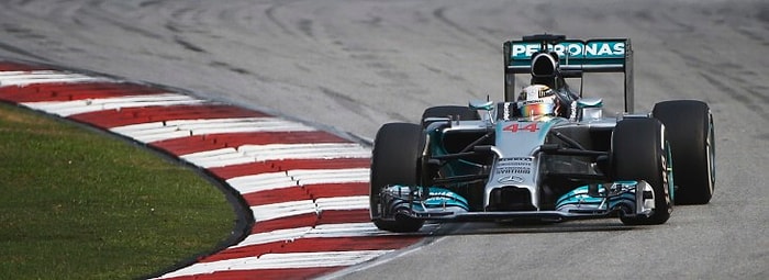 Formula 1′de Mercedes'le Bu Kez Hamilton Kazandı