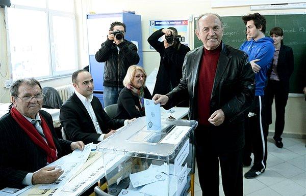 İstanbul, İzmir ve Ankara'da Başkan Adayları Oylarını Kullandı