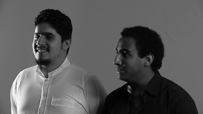 Bu İlk Öpüşme Hit Oldu!