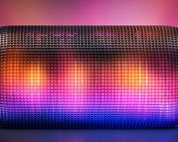 Jbl'den Led Işıklı Kablosuz Hoparlör!