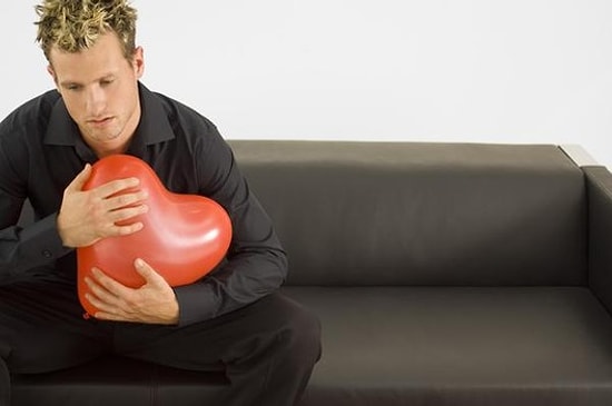 Sevgilisinden Ayrıldıktan Sonra Bir Erkeğin Hayatında Neler Oluyor?