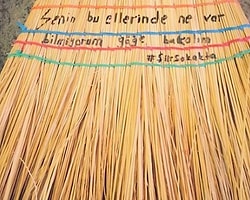 Defteri Kapat Şiir Sokakta