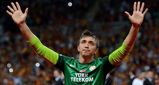 Galatasaray'da Muslera Şoku!