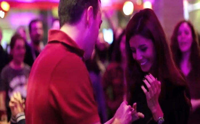 Türk Erkeklerinin İşini Zorlaştıran Evlilik Teklifi!