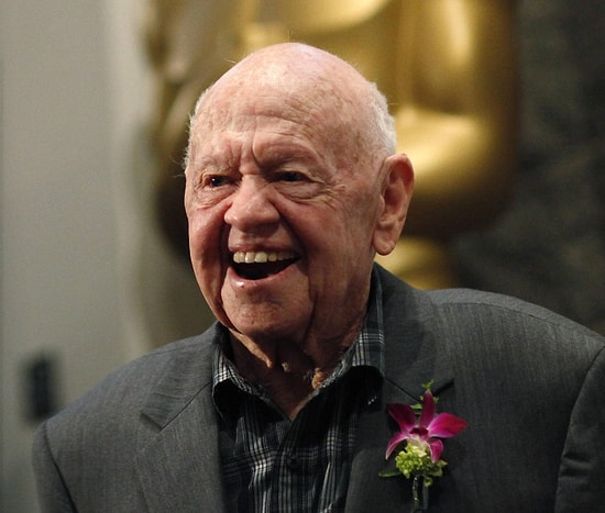 Hollywood'un Efsanevi İsimlerinden Mickey Rooney Hayata Veda Etti