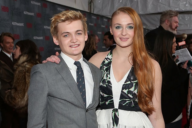Joffrey ve Sansa