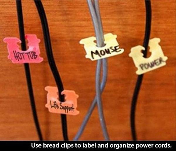 12. Poşetli dilim ekmeklerde olan plastik parçayı kablolara geçirmek