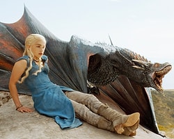 Game Of Thrones: İzlemeyeni Dövüyorlar!