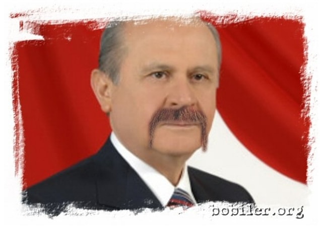 16. Ülkücü bıyığı, kaşlarla birlikte üç hilal görüntüsü verdiği için bırakılır.