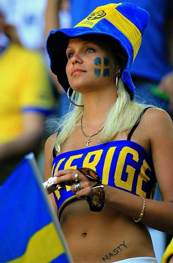 23. Futbol sevdalısı, dünyalar güzeli İsveç kızları