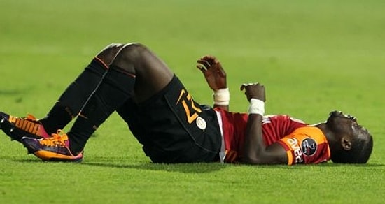 "Eboue Bir Yatıyor 5 Dakika Kalkmıyor"