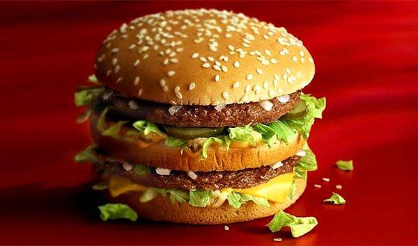 2. 4,500 McDonalds hamburgeri yeniliyor