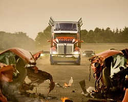 Transformers: Age Of Extinction Yeni Bir Üçlemenin İlki Olacak