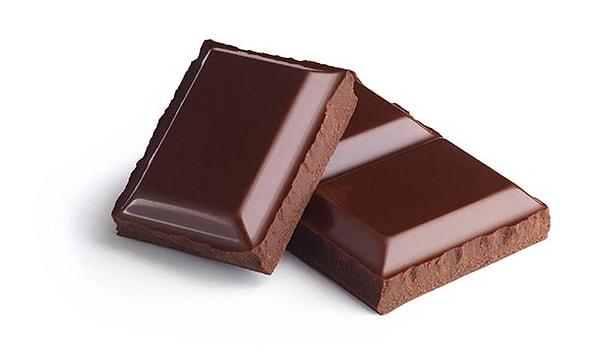 8. Ortalama bir çikolata parçasının içerisinde 8 haşere parçası bulunmaktadır