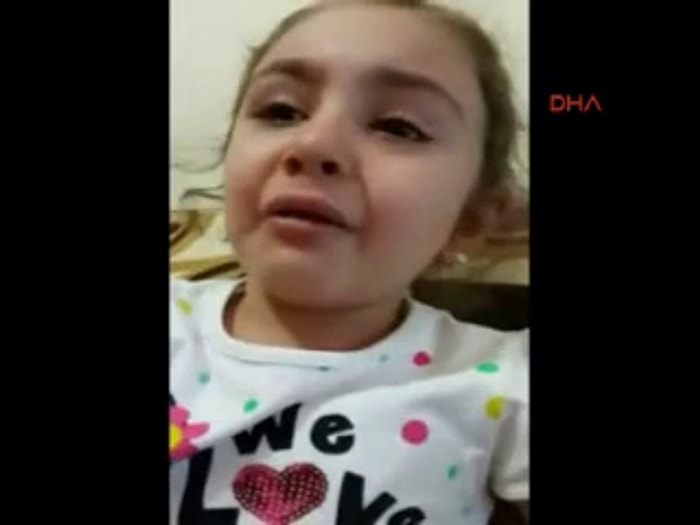 Pepee İzlerken Ağlayan Sevimli Kız