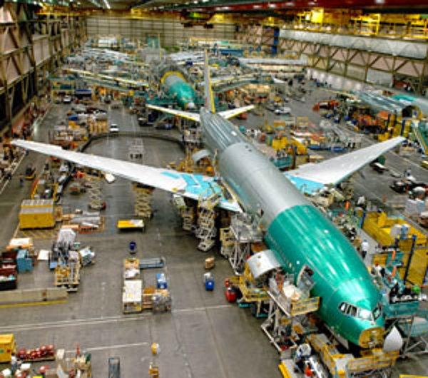 2. Renton fabrikasında 6 bin kişi çalışıyor. Ayda 35 uçak üretiliyor.