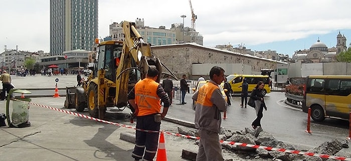 1 Mayıs Öncesi Taksim'de İnşaat...