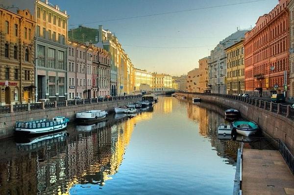 16. St. Petersburg, Rusya